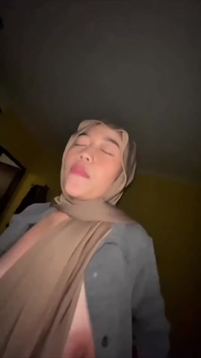 omhUjRNy1