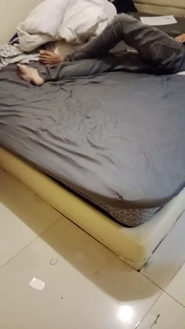 rH7xbCYX1
